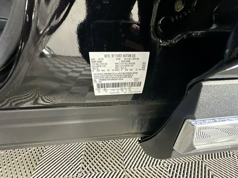 Used 2022 Ford Explorer XLT w/ Equipment Group 202A image 12