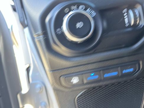 Used 2024 Jeep Wrangler High Altitude image 27