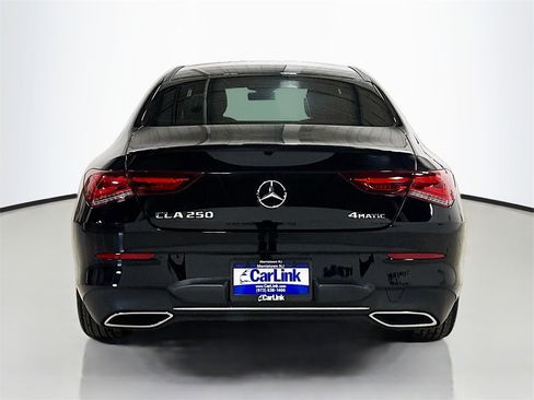 Used 2022 Mercedes-Benz CLA 250 4MATIC image 5