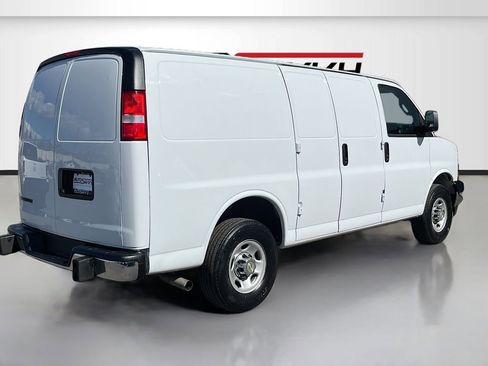 Used 2024 Chevrolet Express 2500 w/ Driver Convenience Package image 7