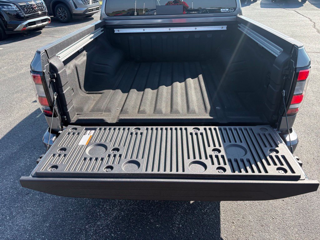 New 2027 Nissan Frontier SV w/ SV Convenience Package RWD image 13
