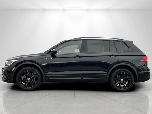 Used 2022 Volkswagen Tiguan SE R-Line image 6