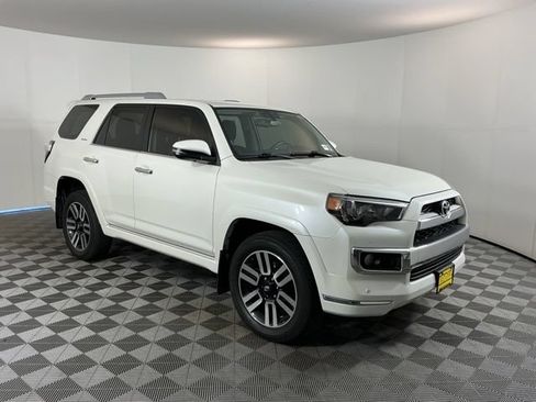 Used 2019 Toyota 4Runner Limited AWD/4WD image 3