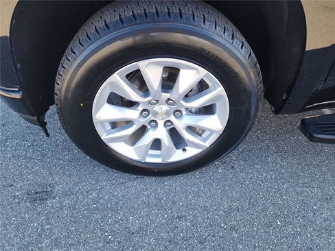 Used 2019 Chevrolet Silverado 1500 Custom w/ Custom Value Package image 9