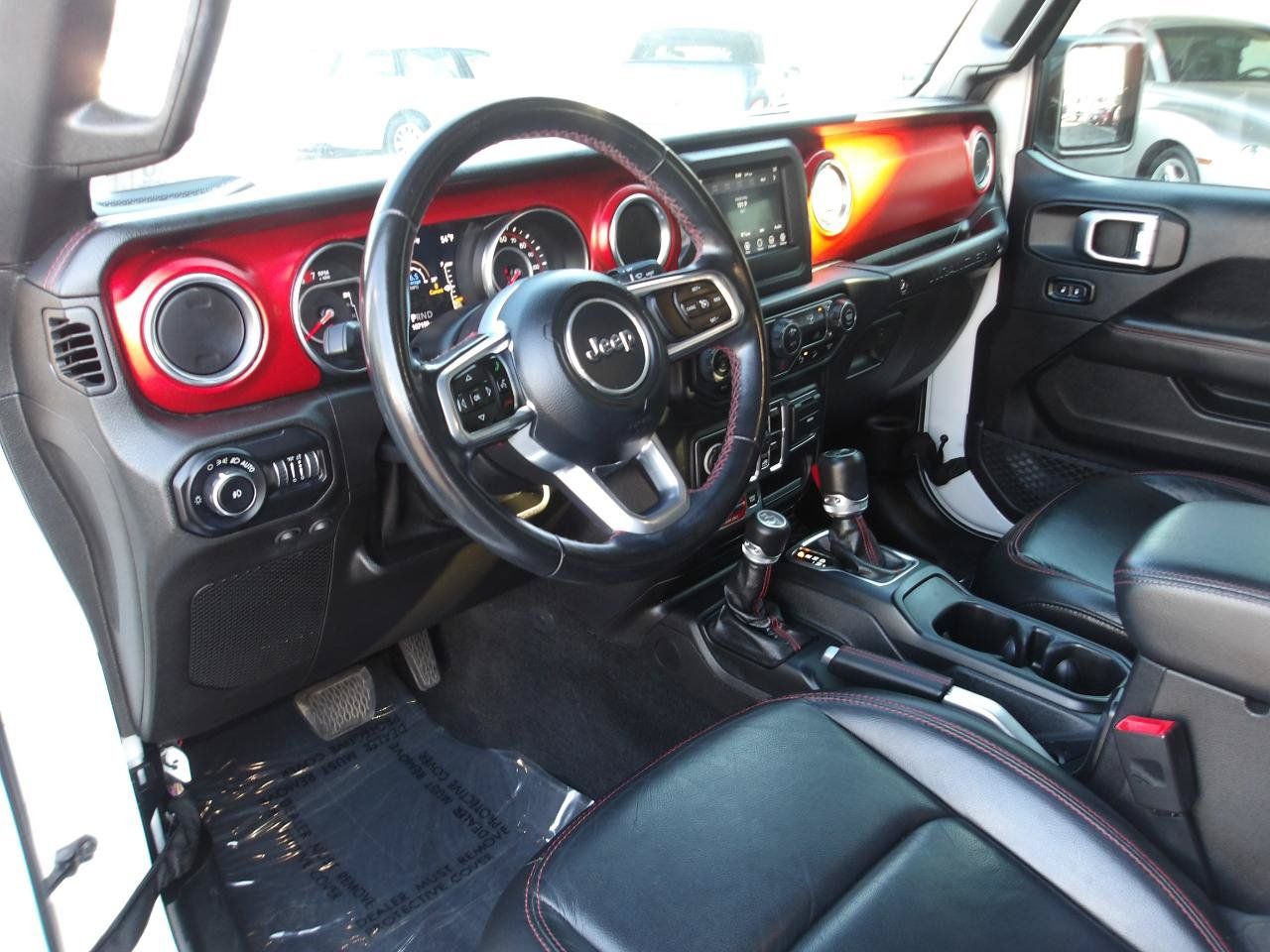 Used 2018 Jeep Wrangler Unlimited Rubicon AWD/4WD image 9