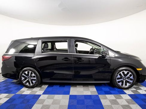 Used 2025 Honda Odyssey EX-L image 4
