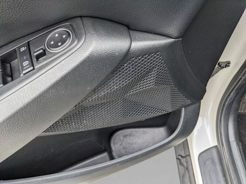 Used 2021 Kia Seltos SX w/ SX Sunroof Package image 18