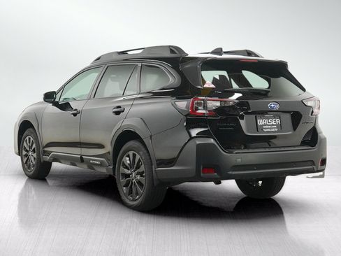 Used 2025 Subaru Outback Onyx Edition AWD/4WD image 3