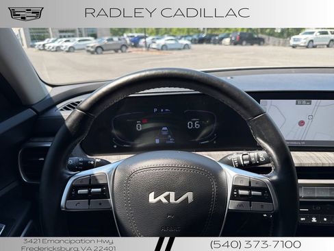 Used 2023 Kia Telluride EX w/ EX Captain's Chair Package AWD/4WD image 5