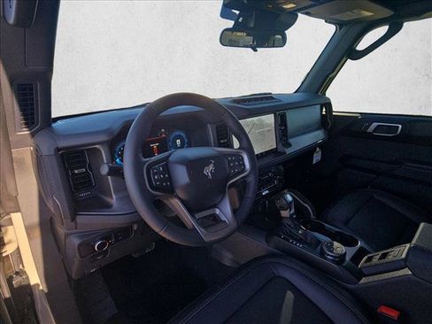 New 2026 Ford Bronco Badlands AWD/4WD image 3