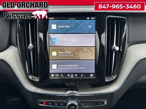 Used 2025 Volvo XC60 B5 Plus image 17