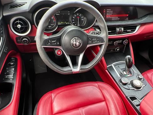 Used 2019 Alfa Romeo Stelvio w/ Nero Edizione RWD image 40