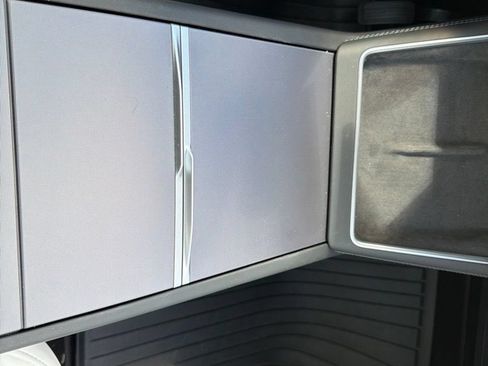 Used 2026 Tesla Model Y 2WD image 28