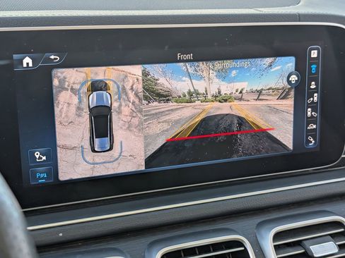 Used 2024 Mercedes-Benz GLS 450 4MATIC image 18