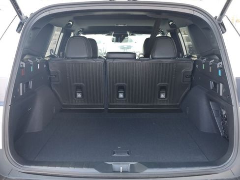 New 2026 Subaru Outback Touring AWD/4WD image 7