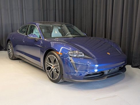 New 2024 Porsche Taycan image 9