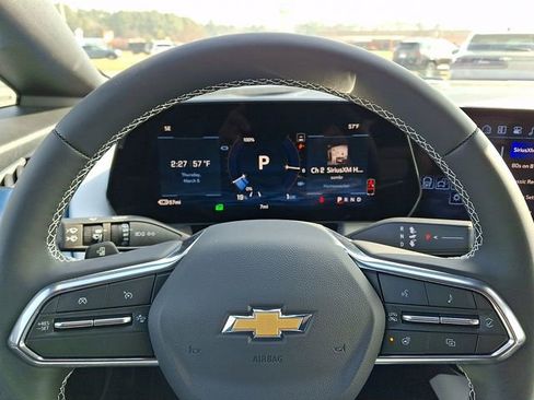 New 2026 Chevrolet Equinox EV LT image 15