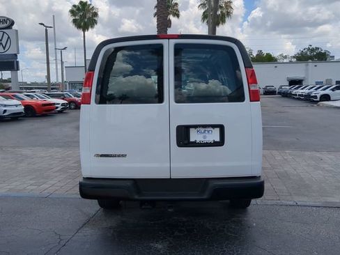 Used 2025 Chevrolet Express 2500 w/ Driver Convenience Package RWD image 5