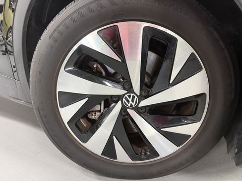 Certified 2024 Volkswagen ID.4 2WD image 17