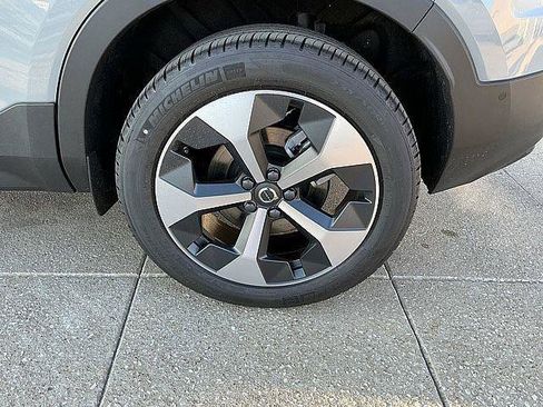 New 2026 Volvo XC40 B5 Plus w/ Protection Package Premier AWD/4WD image 12