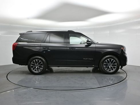 Certified 2025 Ford Expedition Platinum image 25