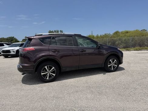 Used 2018 Toyota RAV4 XLE FWD image 4