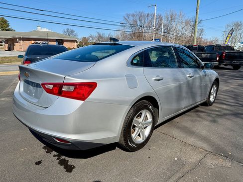 Used 2021 Chevrolet Malibu LS FWD image 6