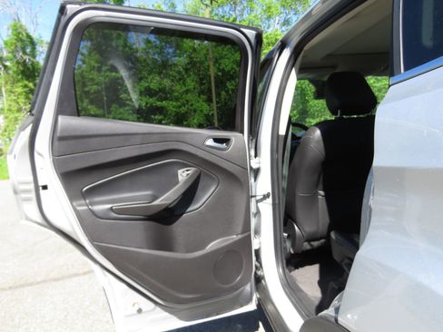 Used 2019 Ford Escape SEL AWD/4WD image 19