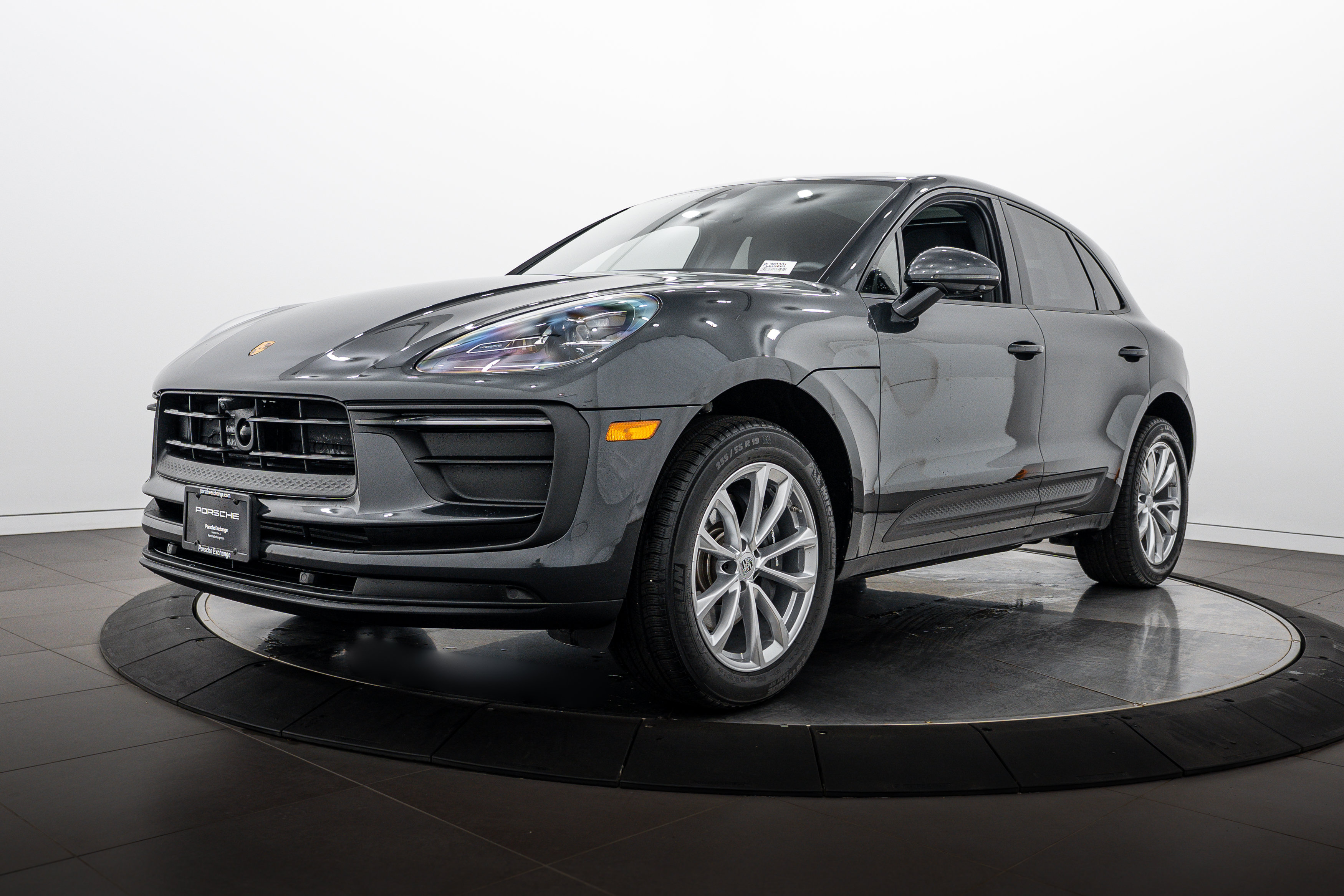 Certified 2026 Porsche Macan AWD/4WD image 1