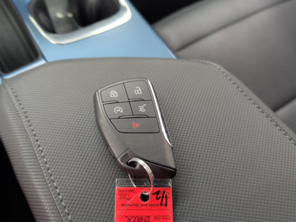 Used 2024 Chevrolet Equinox EV LT FWD image 16