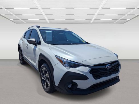 Used 2025 Subaru Crosstrek 2.0i Premium AWD/4WD image 3