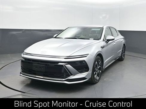 Used 2025 Hyundai Sonata SEL FWD image 1