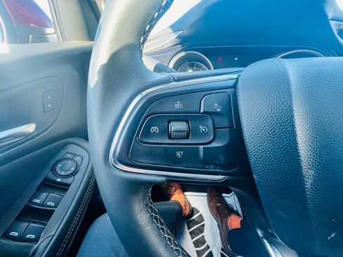 Used 2023 Buick Encore GX Select w/ Sport Touring Package image 25