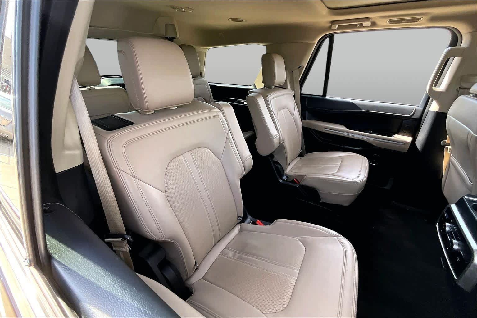 Used 2024 Ford Expedition Limited AWD/4WD image 19