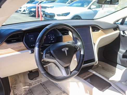 Used 2018 Tesla Model S 75D AWD/4WD image 17