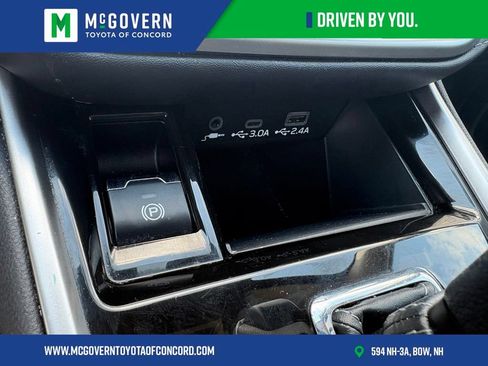 Used 2023 Subaru Outback Limited AWD/4WD image 33