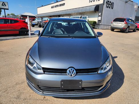 Used 2017 Volkswagen Golf SEL FWD image 8