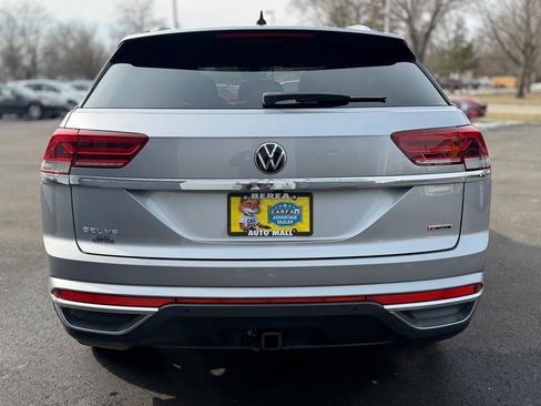 Used 2022 Volkswagen Atlas Cross Sport SEL image 12