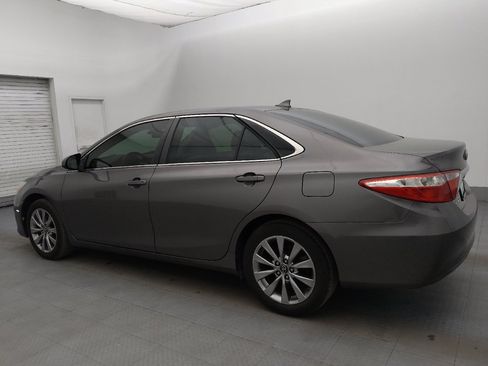 Used 2017 Toyota Camry XLE w/ Moonroof Package image 3