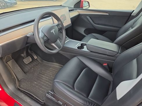Used 2023 Tesla Model Y Long Range AWD/4WD image 10