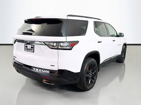 Used 2021 Chevrolet Traverse Premier w/ Redline Edition AWD/4WD image 7