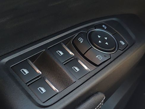 New 2025 Ford Ranger XLT w/ FX4 Off-Road Package image 17