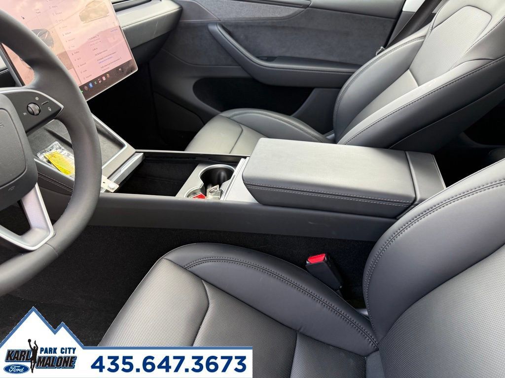 Used 2026 Tesla Model Y AWD image 23