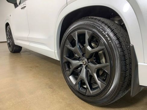Used 2024 Lexus TX 500h AWD image 11
