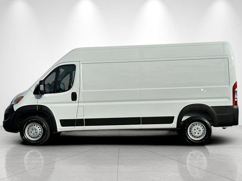 New 2026 RAM ProMaster 2500 w/ Convenience Group FWD image 7