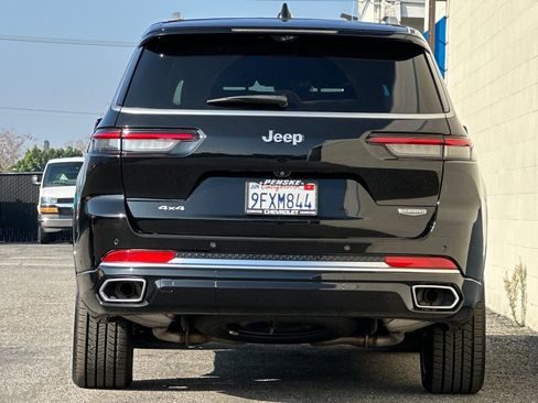 Used 2023 Jeep Grand Cherokee L Summit image 5