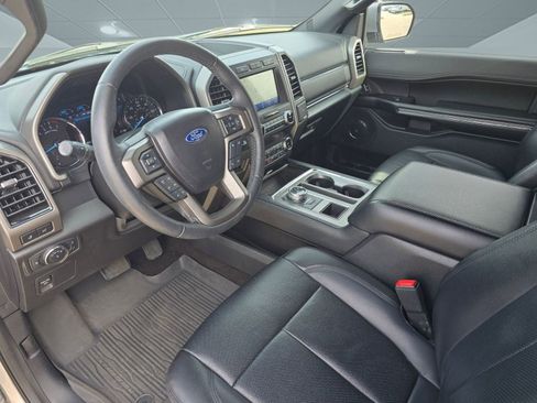 Used 2020 Ford Expedition XLT w/ Equipment Group 202A image 24