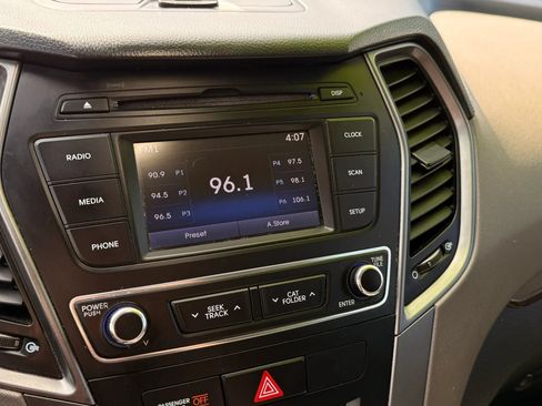 Used 2017 Hyundai Santa Fe Sport AWD/4WD image 20