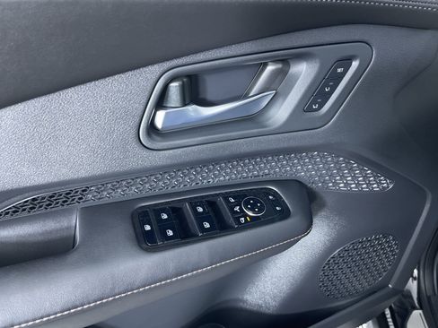 Certified 2024 Nissan Ariya AWD image 14