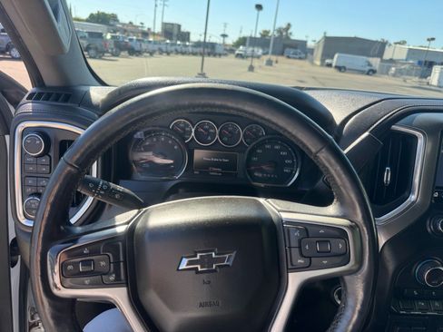Used 2019 Chevrolet Silverado 1500 RST w/ All-Star Edition AWD/4WD image 10